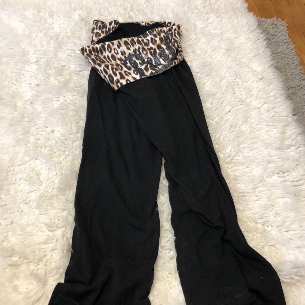 PINK bootcut yoga pants!